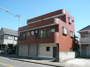 エース市川 301号室